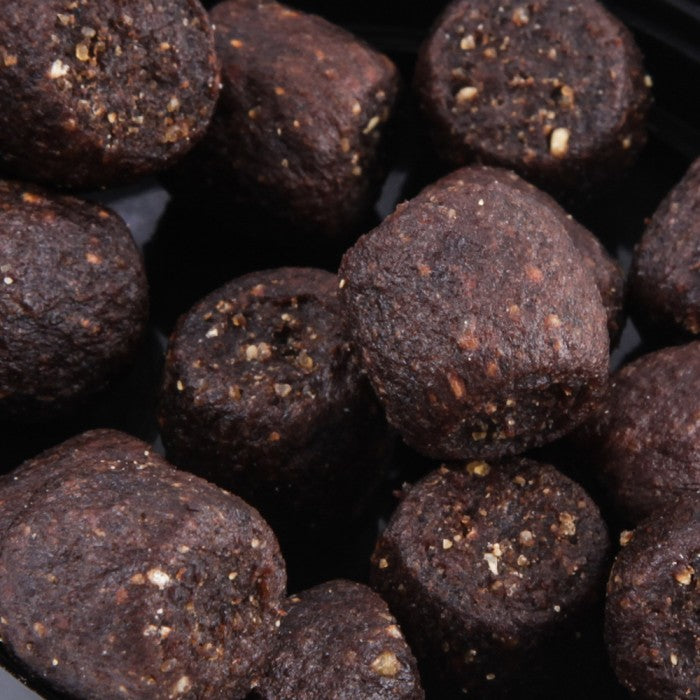 Dynamite Baits Big Fish River Meat-Furter Durable Hookers 12mm